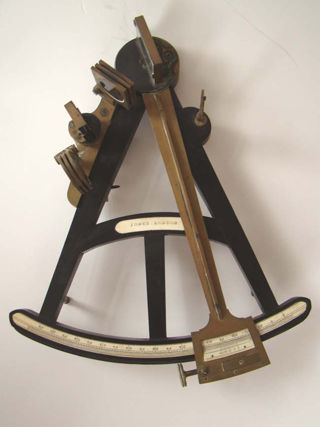 An early 19th century ebony framed sextant by Thomas Jones of London — image 2